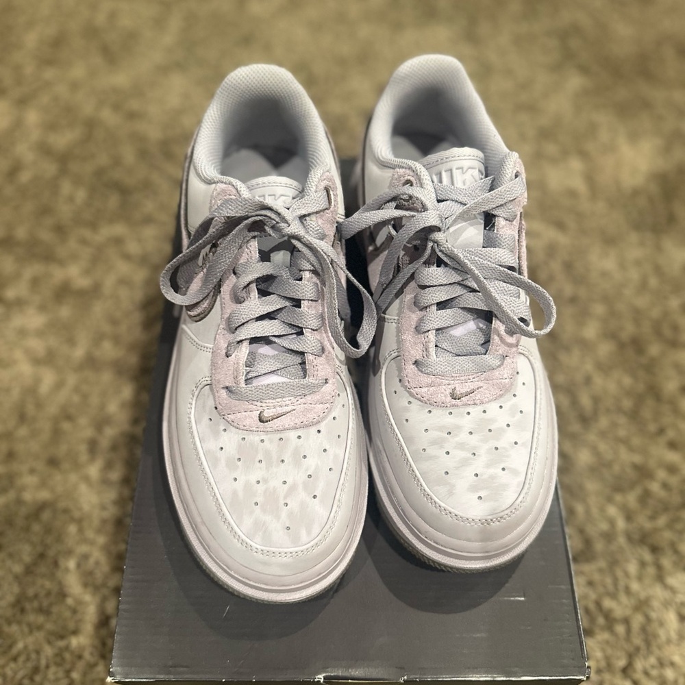 PROVENCE PURPLE NIKE AIR FORCE 1 LUXE